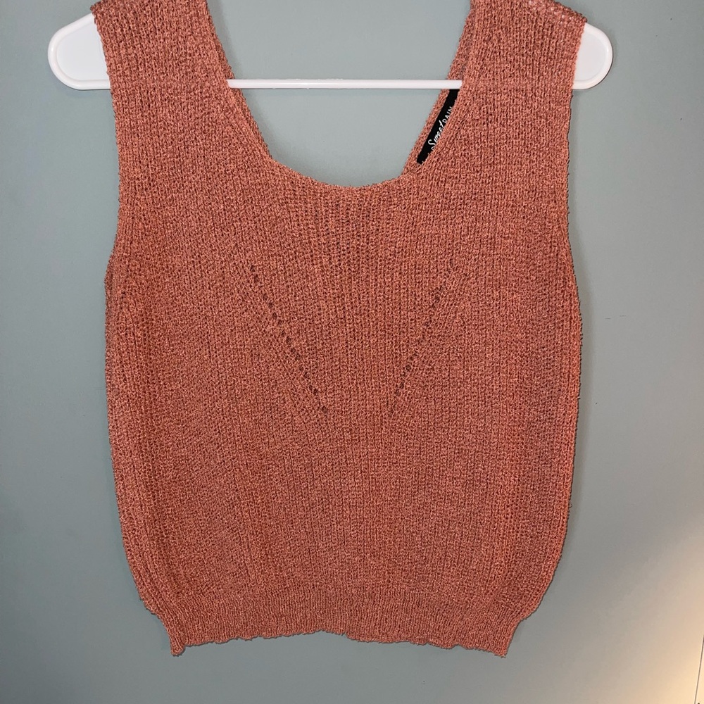 Pink knitted tank top